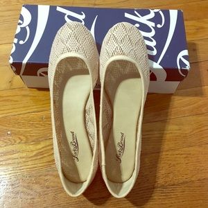 Lucky Brand Elisabethr flats in size 8